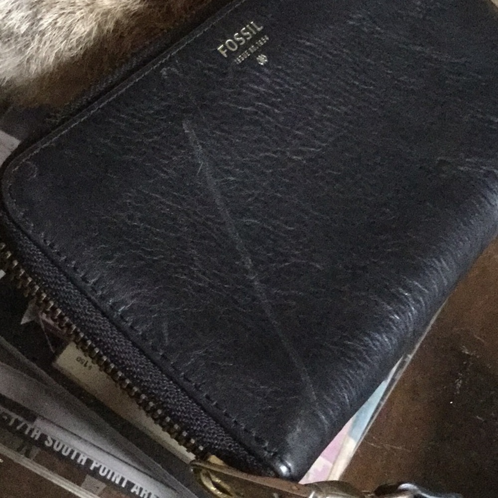 Fossil wristlet wallet travel vacay classic leather timeless chic - Picture 3 of 9